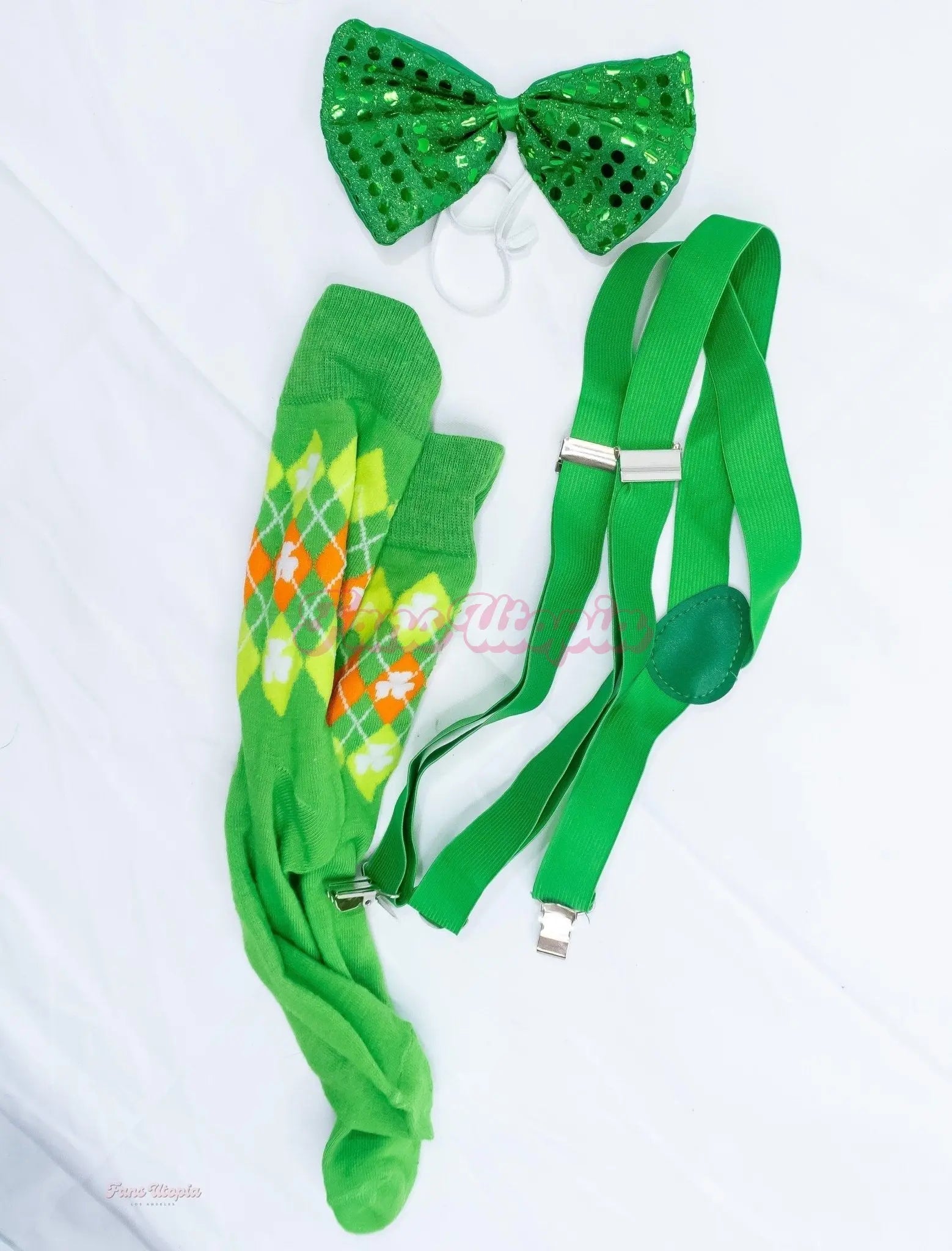Brett Rossi St. Patty's Day Outfit + Signed Polaroid Brett Rossi