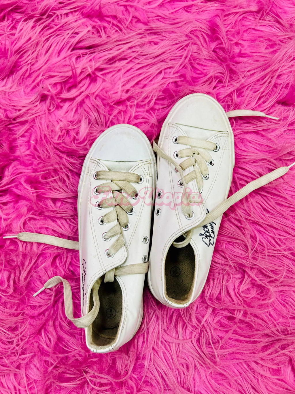 Chanel Camryn Autographed Kink Sneakers Chanel Camryn
