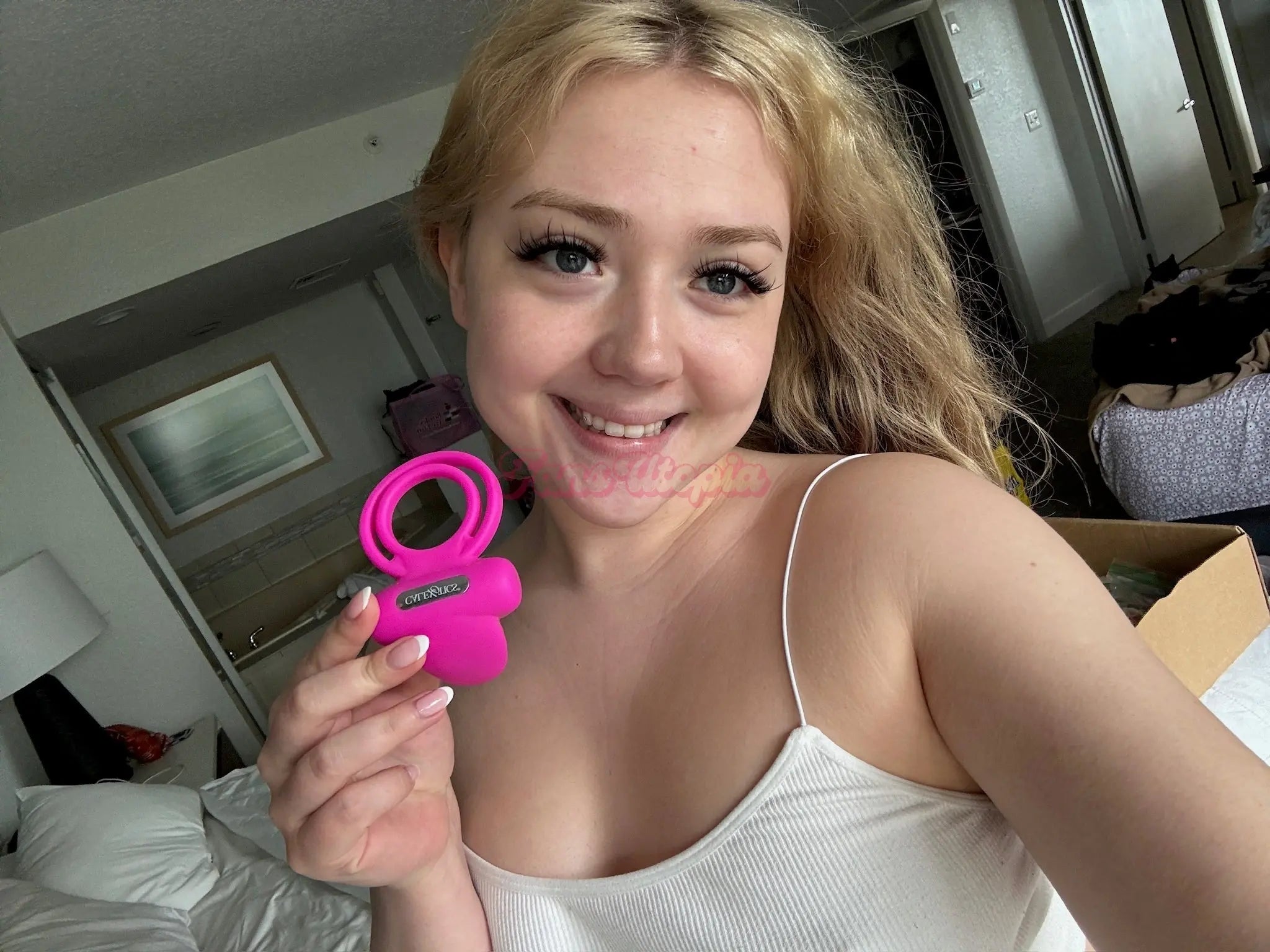 Eva Nyx Hot Pink Ring Toy Eva Nyx