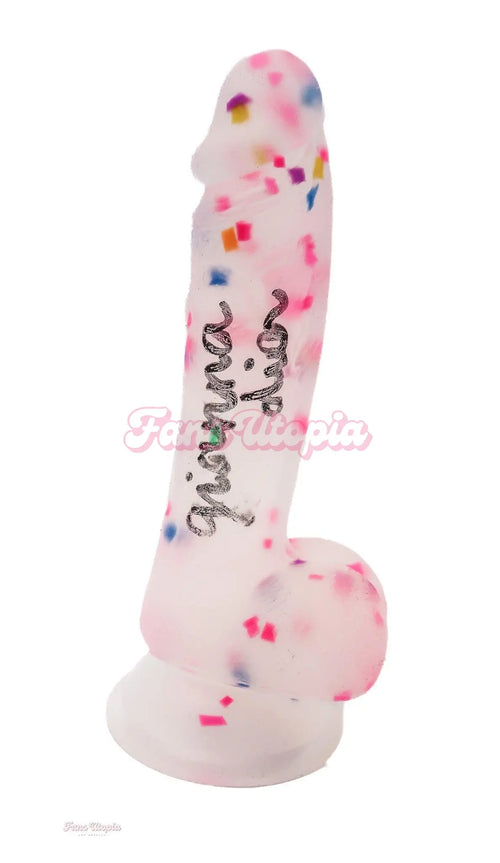 Gianna Dior Clear Rainbow Toy - FANS UTOPIA SNACK LA Gianna Dior Clear Rainbow Toy - FANS UTOPIA SNACK LA