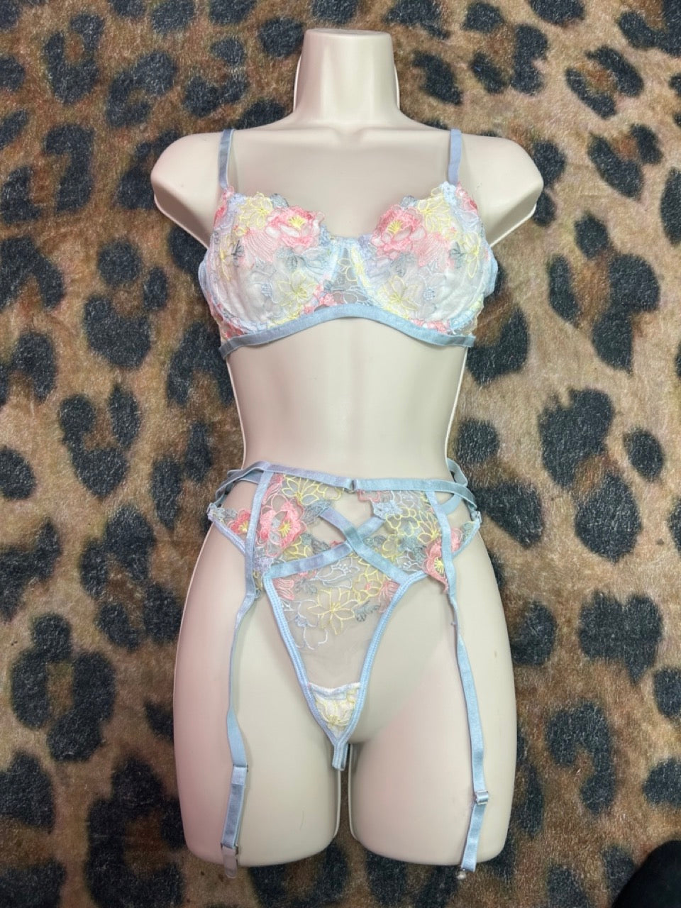 Blue Floral Lace Lingerie Set