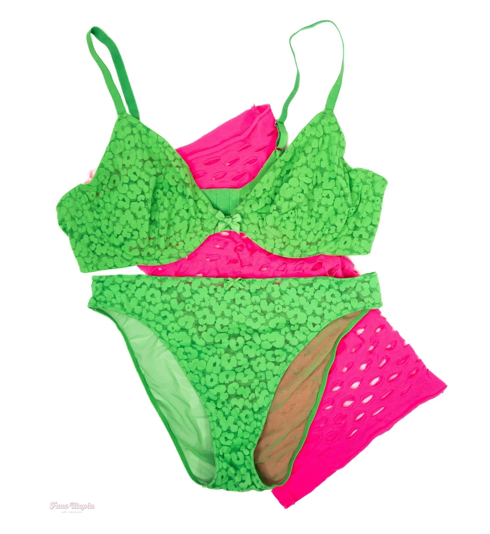 Riley Nixon Floral Green Outfit Riley Nixon