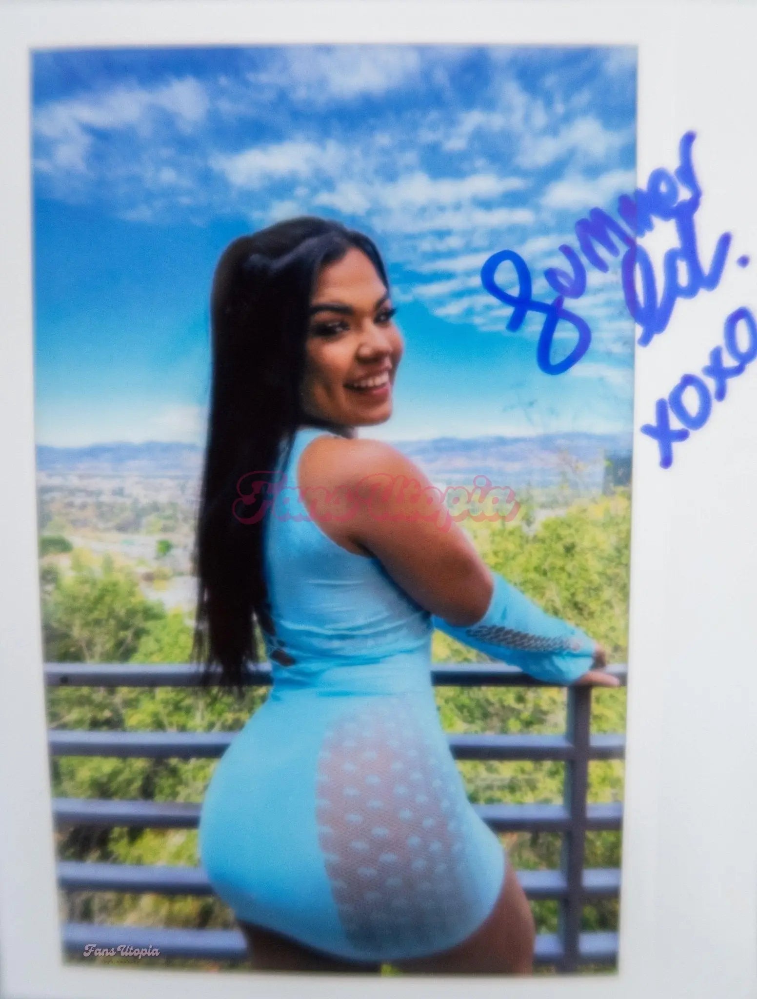 Summer Col Exta Dirty Mesh Set + Autographed Polaroid Summer Col