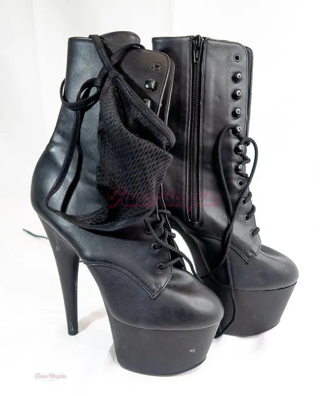 Victoria Voxx Panties + Platform Boots Victoria Voxxx
