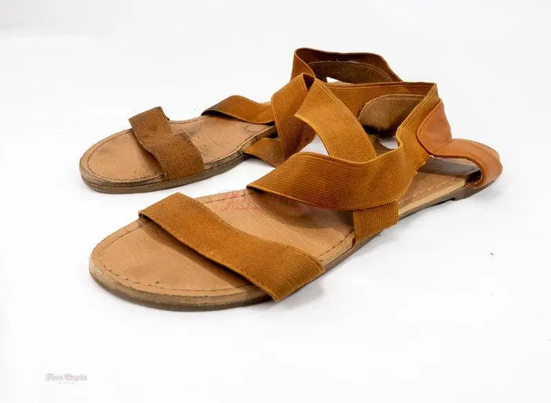 Violet Starr Brown Sandals Violet Starr